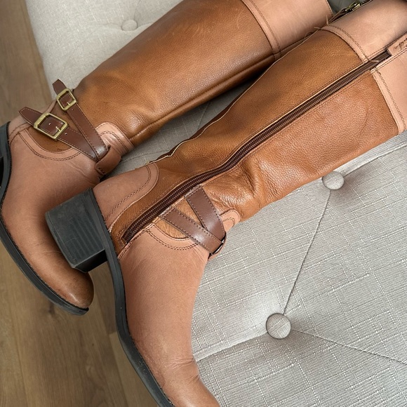Franco Sarto two-tone, low heel leather riding boots! - Picture 4 of 6